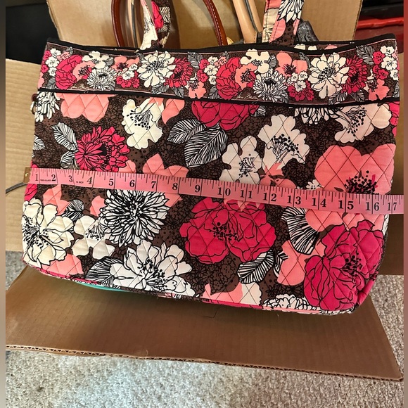 Set of Vera Bradley Shoulder Tote & Turn Lock Wallet. EUC. Mocha Rouge pattern. - Picture 10 of 10